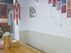 -亲昵春川鸡排(韩国美食街店)