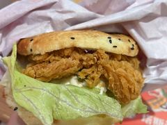香辣鸡腿堡-塔斯汀中国汉堡(江宁万达店)