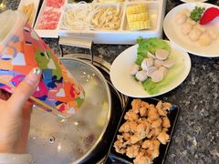 -一席地·本地鸡窝·杭帮鸡火锅(萧山银隆百货店)