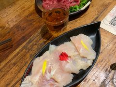 -老牌坊云南鱼豆花火锅(爱建店)