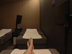-涨巢·潮玩水疗局