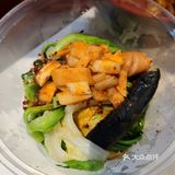 总体味道还行！老板还送了几串，特别客气。「墨鱼肠」还行