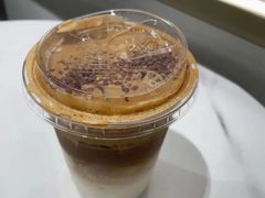 四重奏浮云拿铁-Tims天好咖啡·贝果(东方广场店)