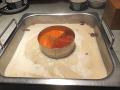 胡椒猪肚鸡双拼锅底-尚尚仙·酸汤猪手·猪肚鸡火锅(华联万柳购物中心店)