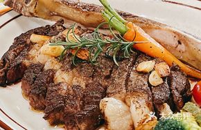 Australian Wagyu M3 Tomahawk Steak