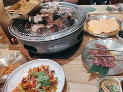 -青瓦餐厅·生鱼片·韩园烤肉(西塔店)