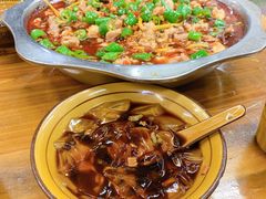 鲜锅兔-盐井记·自贡美蛙鲜锅兔(中和店)