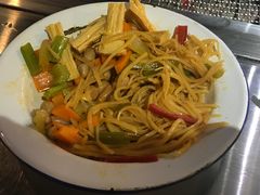 -马路牙子地桌烤肉(工体店)