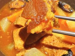 日式咖喱牛杂煲-炉胜·炉端烧·居酒屋