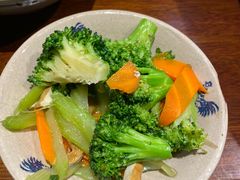 -红猪卤肉饭(大西洋美食城店)