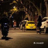 都市夜归人，行走上海马路