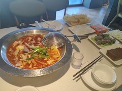 -老王全牛宴·鲜牛肉牛杂火锅(总店)