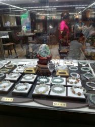 -石古会玉石批发中心