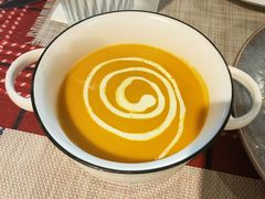 奶油南瓜汤-Primo·丽莫意大利窑烤披萨