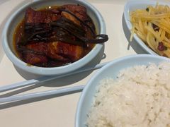 -荣华基·现炒快餐(肇嘉浜路店)