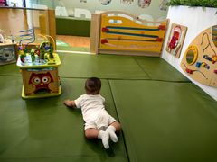 -乐融婴幼儿成长中心(四季青校区)