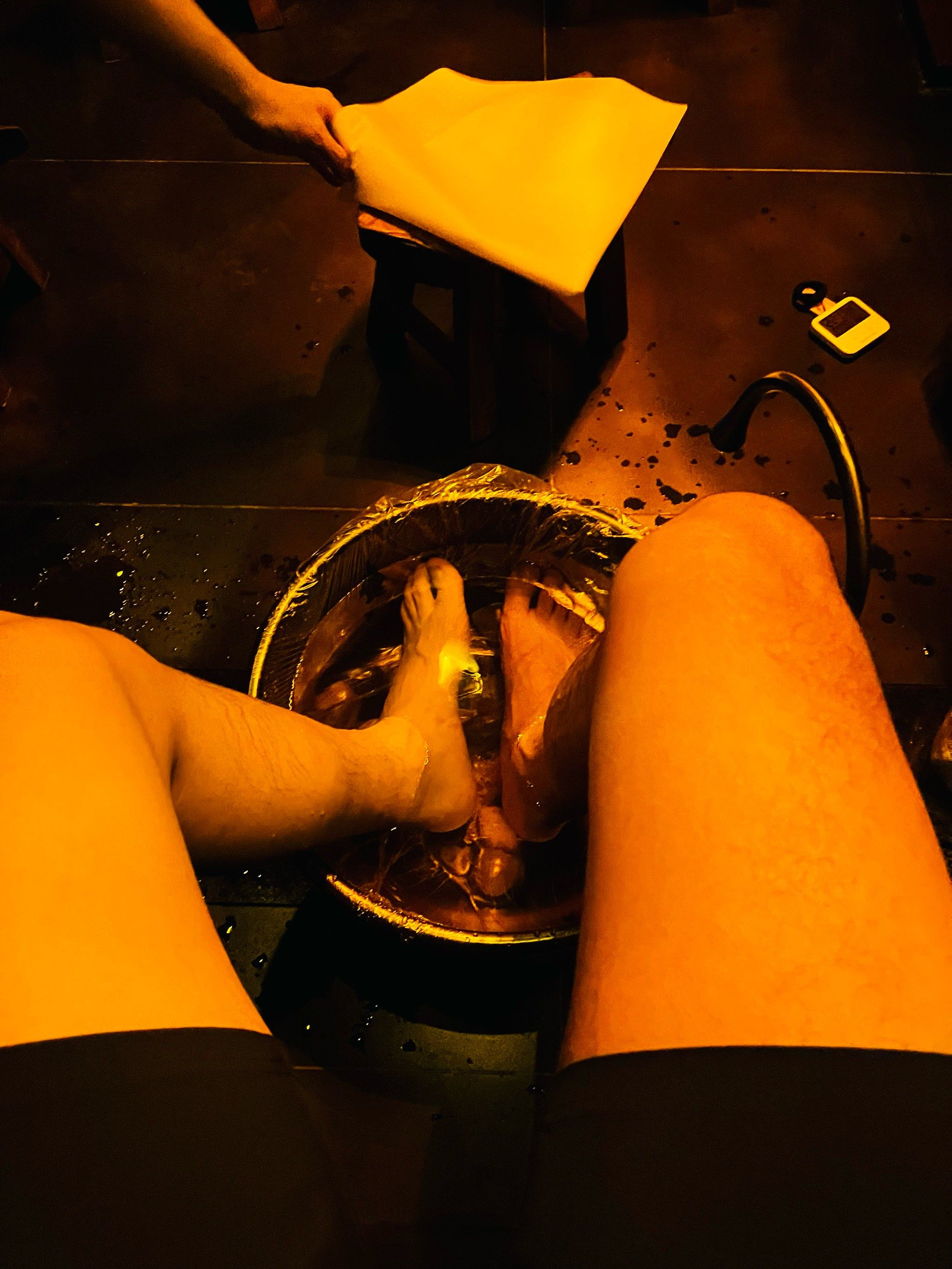 捏脚太疼了,捏完很舒服