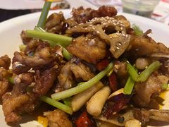 -红盔侠小龙虾(海宁银泰店)