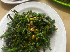 -明记烧鱼美味店