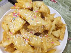 -红岩美食坊(伊春市伊春区)