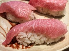 金枪鱼大脂寿司-沼津魚がし鮨(御殿場アウトレット店)