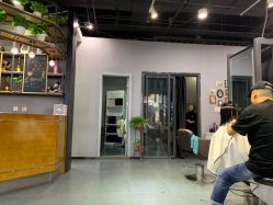 点击看大图 门面-发轩造型