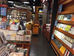-西西弗书店&矢量咖啡(壹方购物中心店)