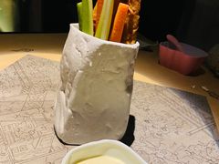 -穹六人间 people 6(岳阳路店)