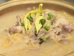 铜锅酸菜炖软骨-小吊梨汤·北京菜·烤鸭(清河万象汇店)