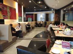 大堂-必胜客(漕宝路店)