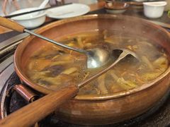 -阿山卓·野生菌火锅·纳西火塘烤肉