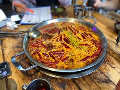 -老街·稳拈老火锅(海椒市店)