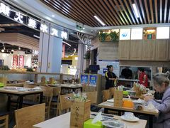 大堂-三清洞摩西韩式年糕火锅(威高广场店)