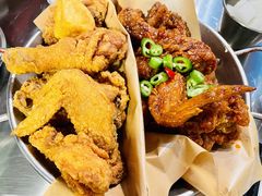 炸鸡翅一半一半-富乐满韩国正宗炸鸡韩国料理(虹泉路店)