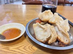 -黄阿姨锅贴大王(万航渡路店)