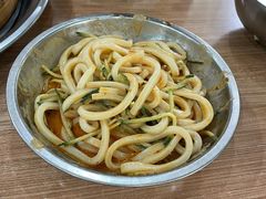 麻酱凉皮-清真老铁家灌汤包