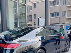 -上海星瀚奔驰4S店(红柳路店)