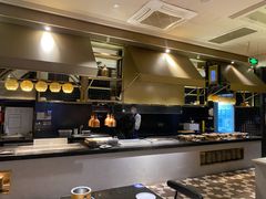 -钱小奴海鲜自助黑金店(杭州滨江龙湖店)