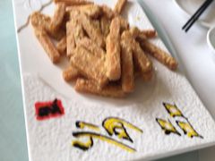 -红栌温泉山庄生态美食餐厅