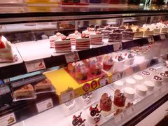 -巴黎贝甜(大宁国际商业广场店)