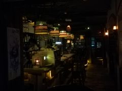 -城墙外BAR