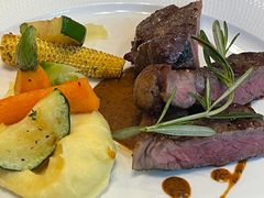 -塞纳河法国餐厅(意式风情街店)