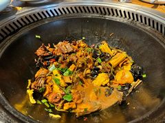 -锅老头海鲜铁锅炖