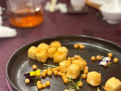 黄金脆豆腐-白天鹅宾馆-玉堂春暖餐厅