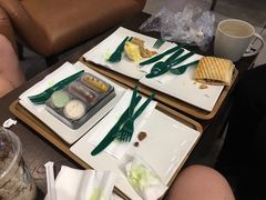 -星巴克臻选(惠州华贸天地1楼店)