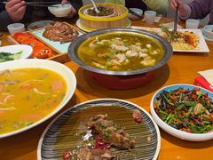 -有红鸡毛店·川菜(建设路店)