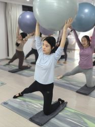 -爱尔乐美孕产瑜伽·普拉提