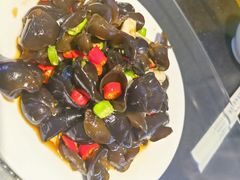 -周老三跷脚牛肉·全牛火锅(非遗传承店)