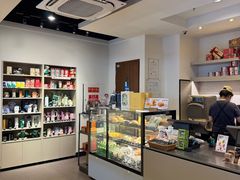 -星巴克(北京西站5号候车室)