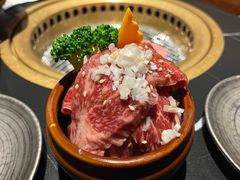 -山川小町·极番烧肉(新地假日广场店)
